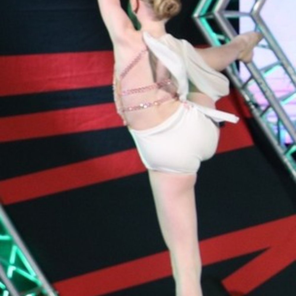 Custom dance costume - Picture 3 of 3